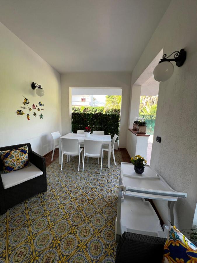 Villa Fugari Mondello ปาแลร์โม ภายนอก รูปภาพ
