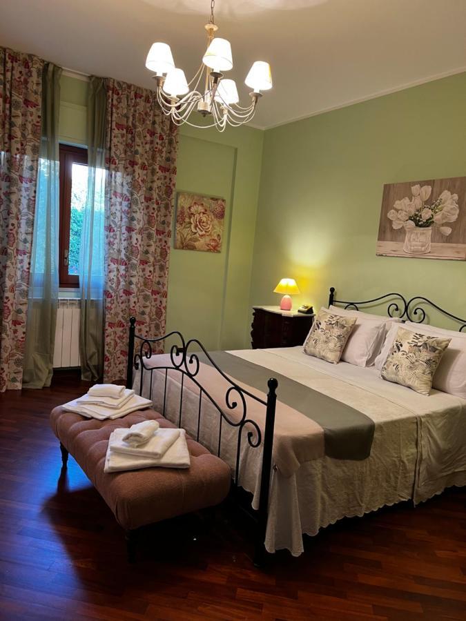 Villa Fugari Mondello ปาแลร์โม ภายนอก รูปภาพ